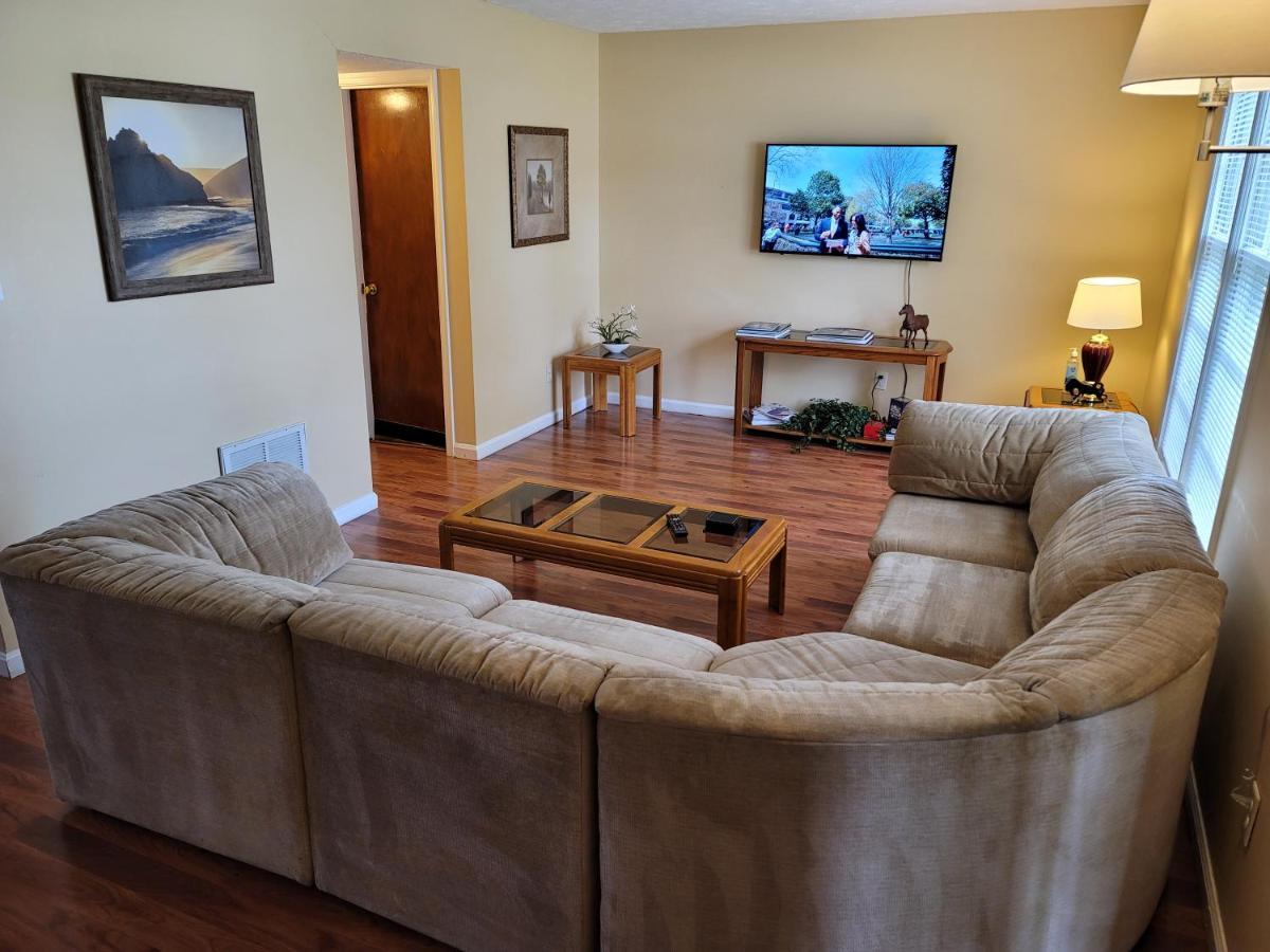 Cozy And Spacious-4 Bedrooms Townhouse Lexington Eksteriør bilde